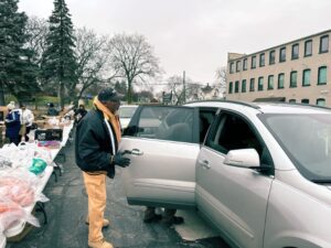 Last Mile Food Delivery Sponsors - United Together Lupus Foundation, Saginaw MI (photo 3)